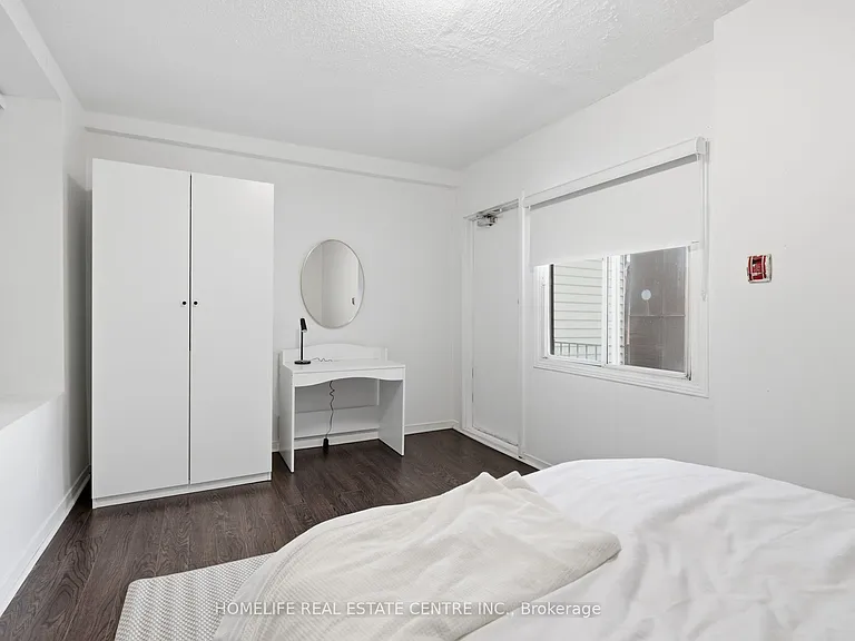 223 Jameson Ave #303 — Photo 8