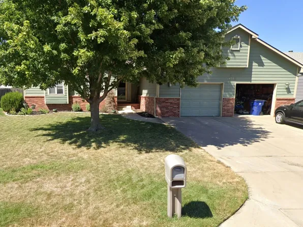 1408 W 4th St, Haysville, KS 67060