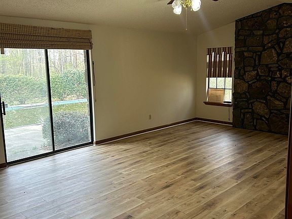 5th image of 309 Ritchwood Dr