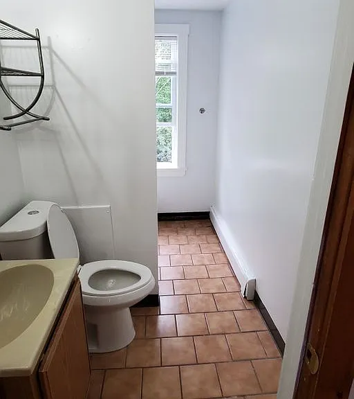 145 Mendon — Photo 9