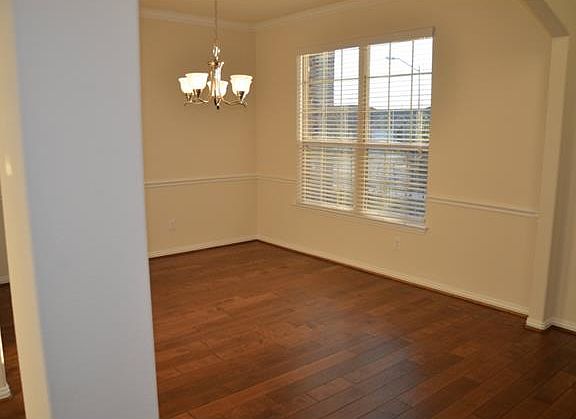 5th image of 329 Briar Park Dr
