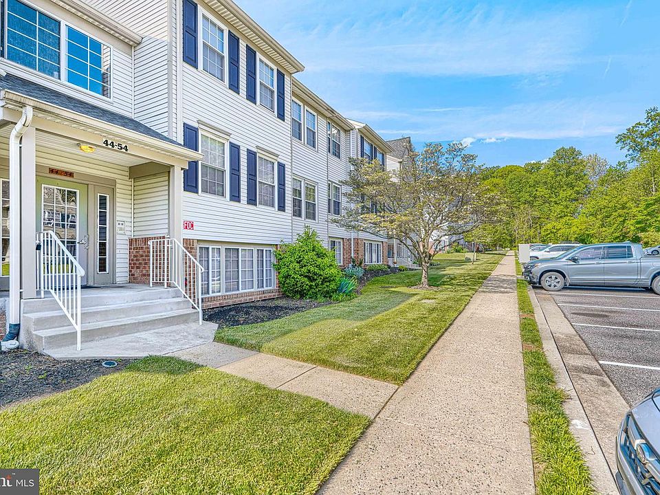 1st image of 48 Whips Ln #24