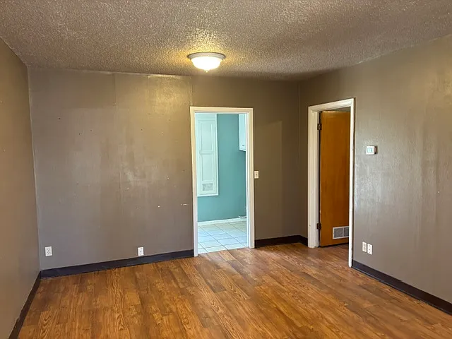 635 S 18th St — Photo 11