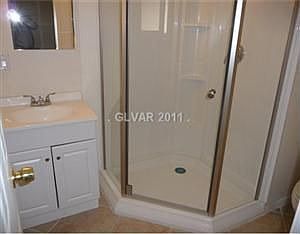 2nd image of 5821 Glen Eagles Ln