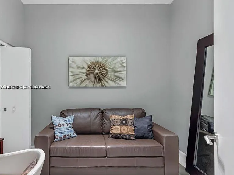 7930 East Dr #707 — Photo 10