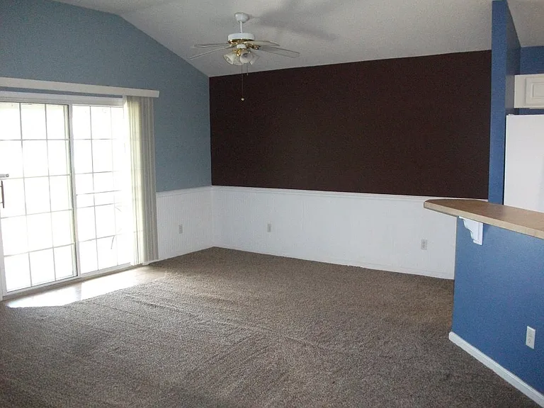 432 Chamberlain Dr — Photo 6