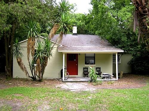 3rd image of 819 NW 18th Ave