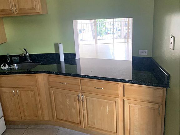3rd image of 1710 NE 191st St #2083