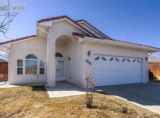 4820 Pearcrest Ct, Pueblo, CO 81005