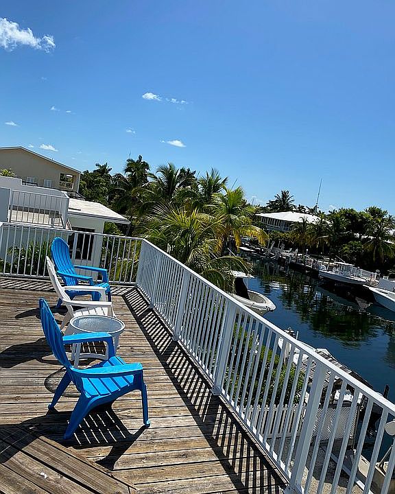 2nd image of 107 Bayview Isle Dr