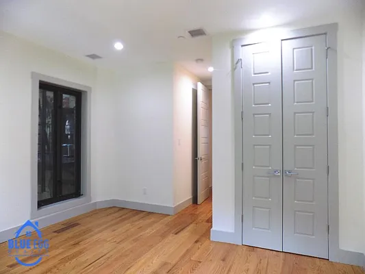 Rented by Blue Egg Realty Corp | media 40