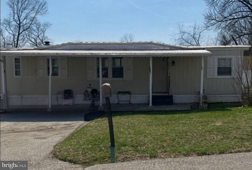 1st image of 100 Bratton Dr