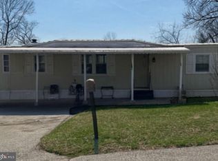 100 Bratton Dr, Norristown, PA 19403