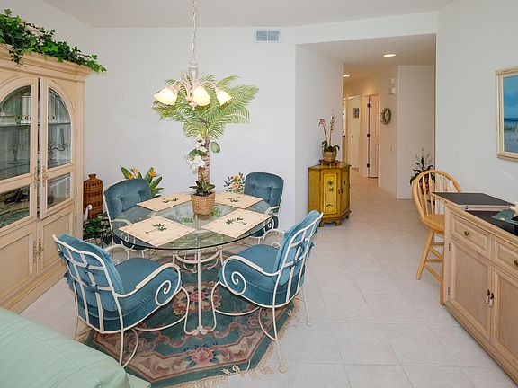 5th image of 16400 Millstone Cir Unit 106