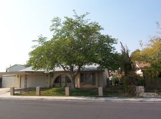 320 Newcomer St, Las Vegas, NV 89107