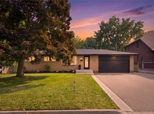 45 Wayne Dr, Brantford, ON N3R2Y8