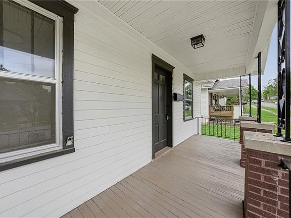 3rd image of 2407 Seneca St