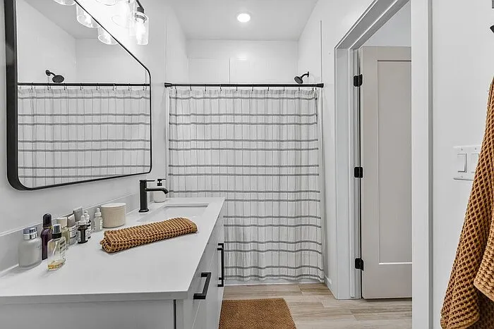 3131 Fleur Dr #313 — Photo 8