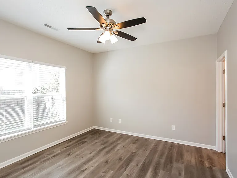 7150 Parklake Pl — Photo 8