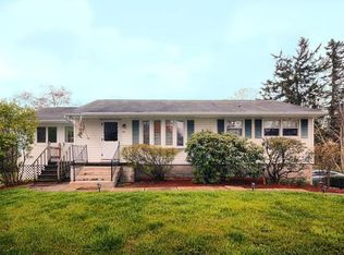 201 Maple Dr, Newburgh, NY 12550