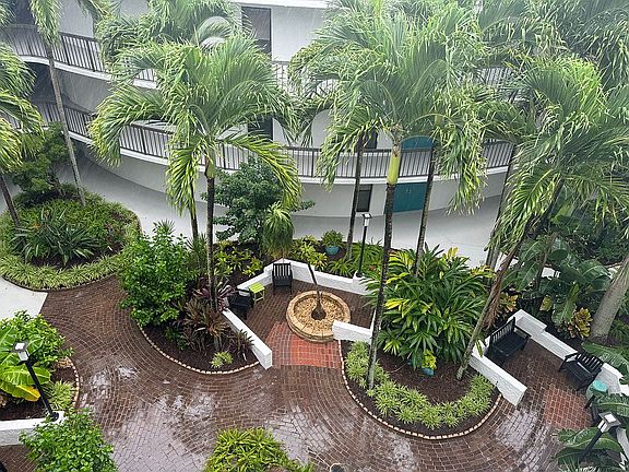 3rd image of 1357 NE Ocean Blvd