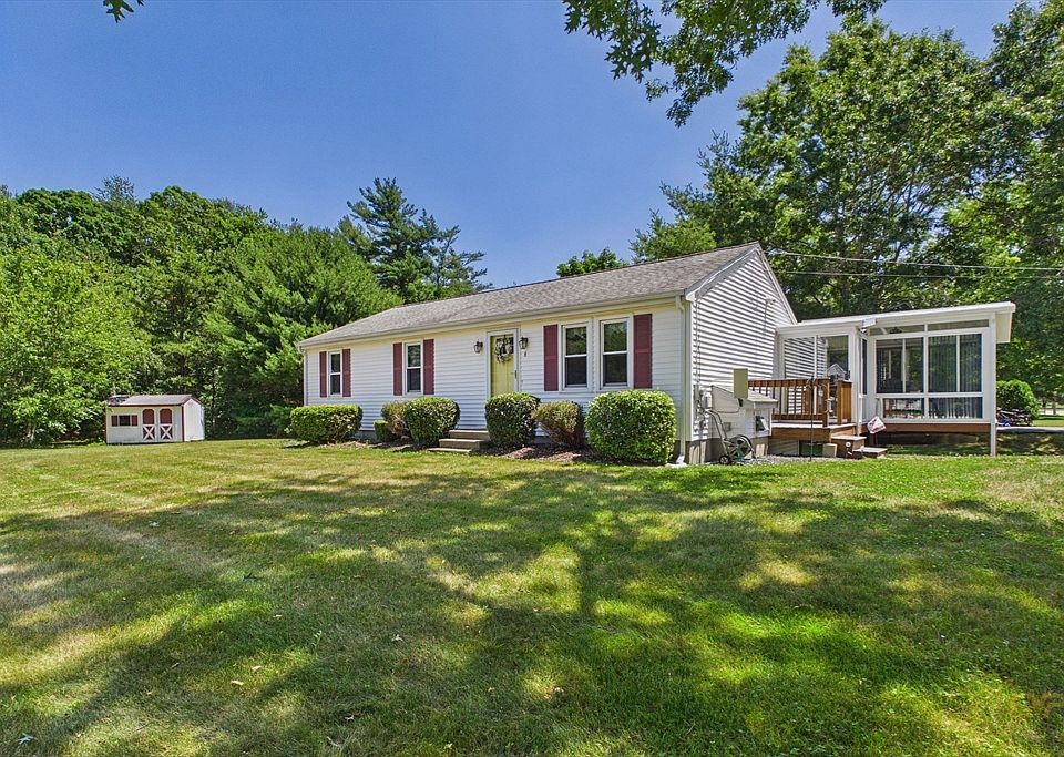1st image of 8 Cotuit Rd