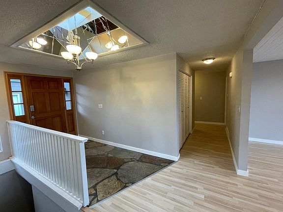 4th image of 8335 NE 183rd St #A