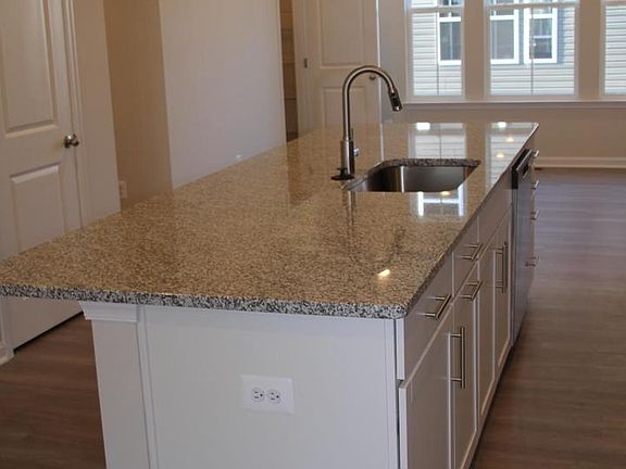 5th image of 2583 Hopton Ln #33