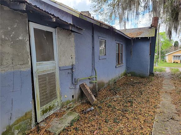3rd image of 820 S 5th Ave