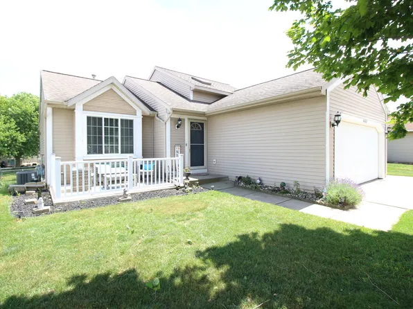 4570 Country Hill Dr SE, Kentwood, MI 49512
