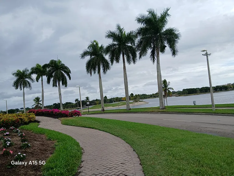 Lely Main Entrance Lakes