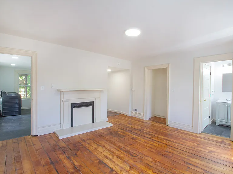 319 Franklin Ave #2 — Photo 8