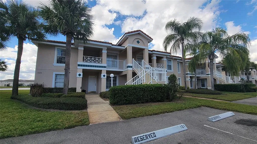 2 bed, 2.0 bath, 1013 sqft, $1,600 — Photo 1