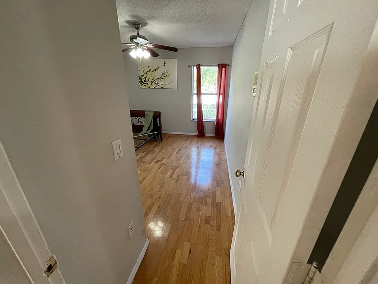 Bridgeview Cir — Photo 15
