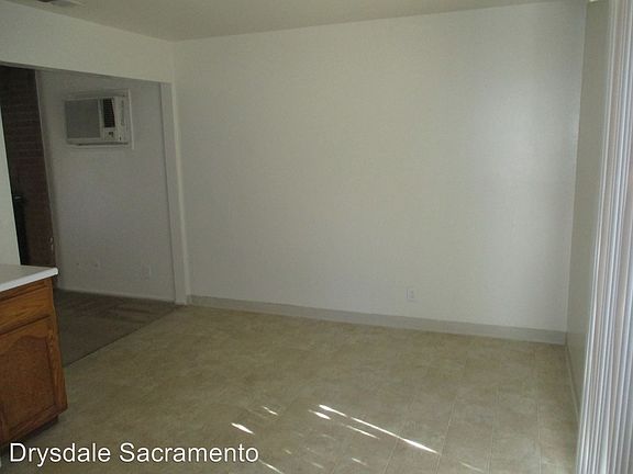 4th image of 3722 El Camino Ave