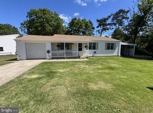 228 Fenimore Dr, Williamstown, NJ 08094