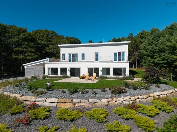 4808 Highway 332, East Lahave, NS B4V 0V7