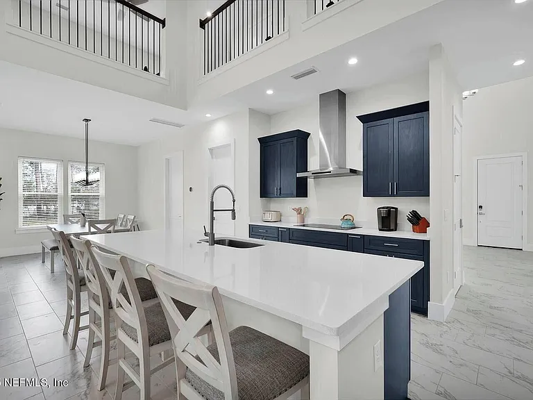 586 A1a N — Photo 13