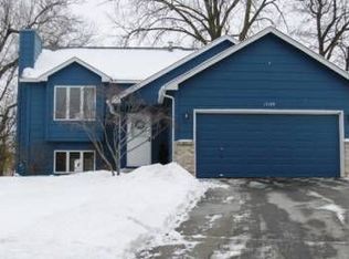 17199 Jordan Ct, Lakeville, MN 55044