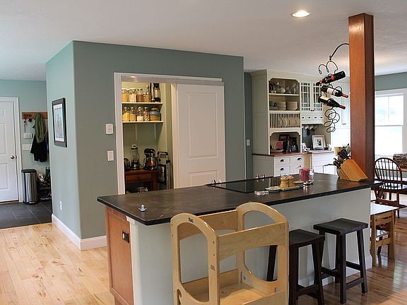 Kitchen island, pantry