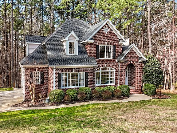 3rd image of 2317 Primrose Valley Ct
