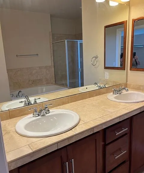 7833 Vallagio Ln — Photo 20