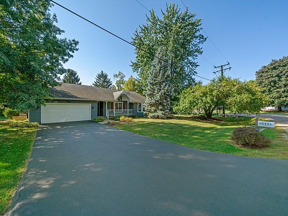 2nd image of 644 Karen Dr