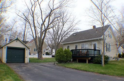 2nd image of 157 Rock St