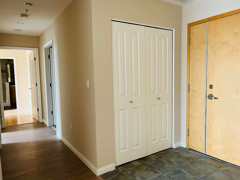 850 Beech St #704 — Photo 14