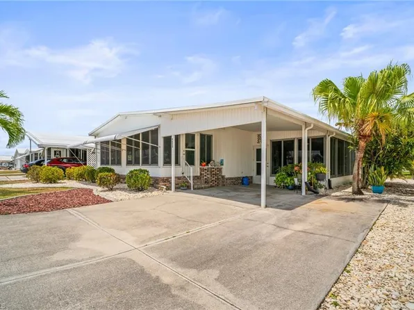 9853 Sugarberry WAY, FORT MYERS, FL 33905