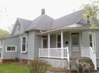 501 N Elm St, Clinton, IL 61727