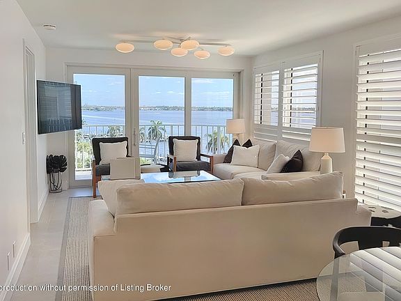 4th image of 3901 S Flagler Dr APT 804
