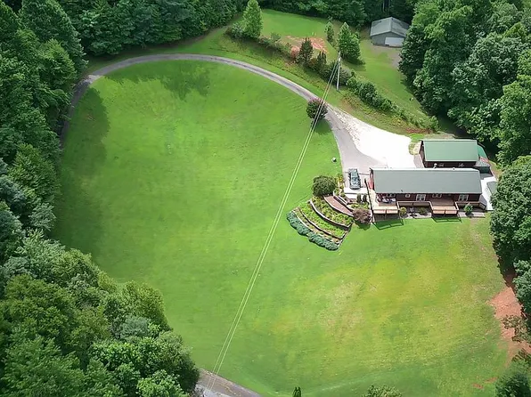 1311 Upper Tuskeegee Rd, Robbinsville, NC 28771