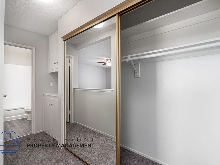 217 S. Knott Av — Photo 9